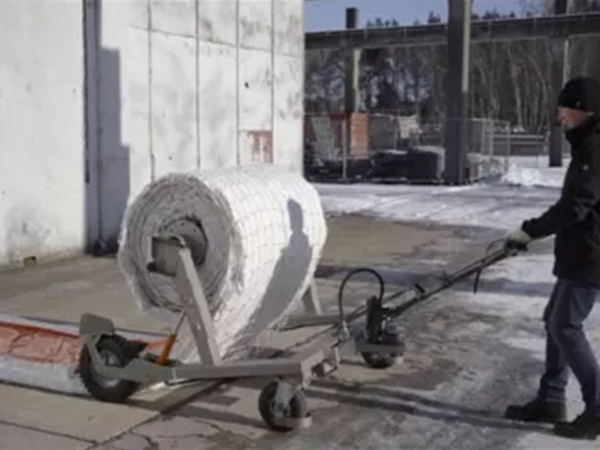 Hand lift trolley